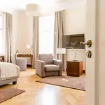 Altenburg 3*