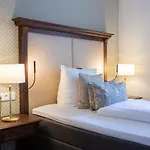 Altenburg 3*