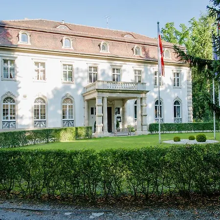 Altenburg 3*