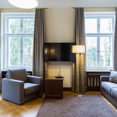 Altenburg 3* Pößneck