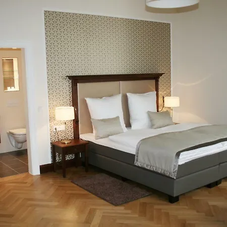 Altenburg 酒店 Pößneck