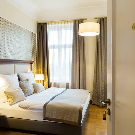 Hotel Altenburg
