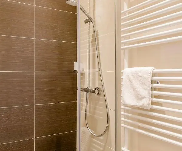 Altenburg 酒店 Pößneck