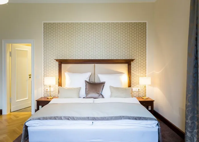 Altenburg 호텔 Pößneck