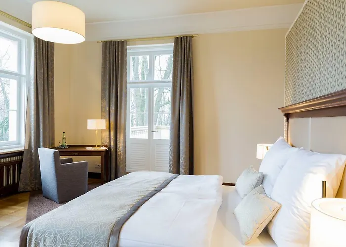 Altenburg 호텔 Pößneck