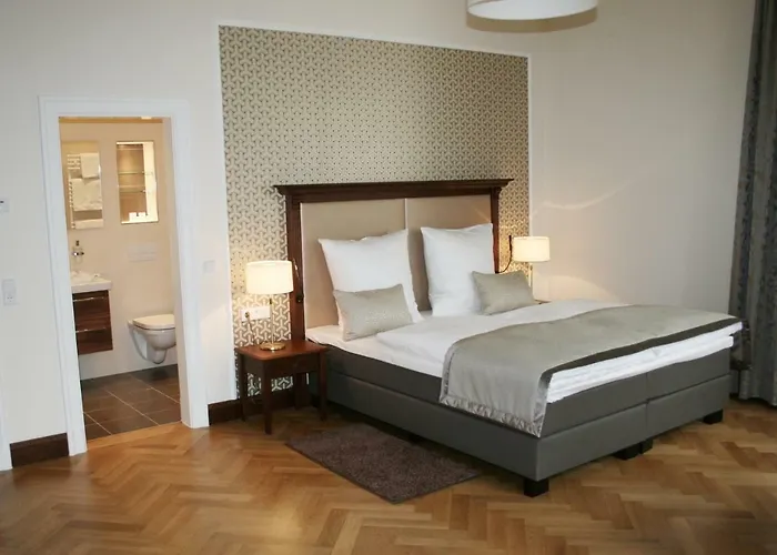 Altenburg 酒店 Pößneck